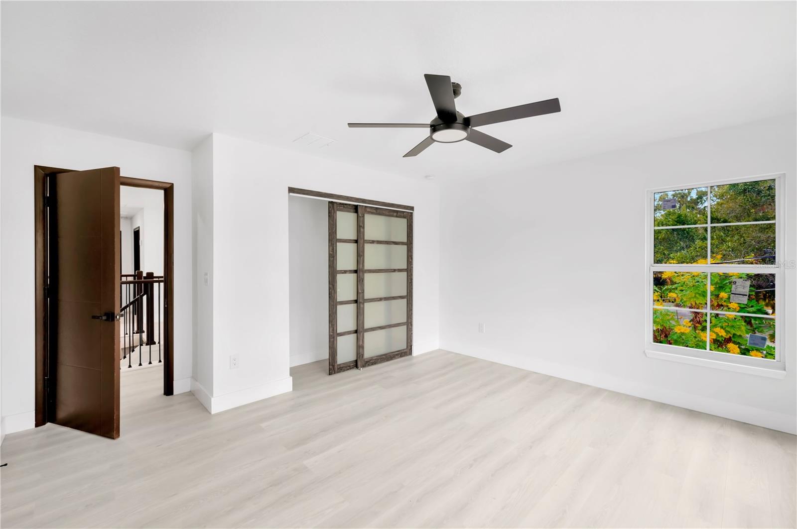 1105 CONANT AVE, SAFETY HARBOR, FL, 34695