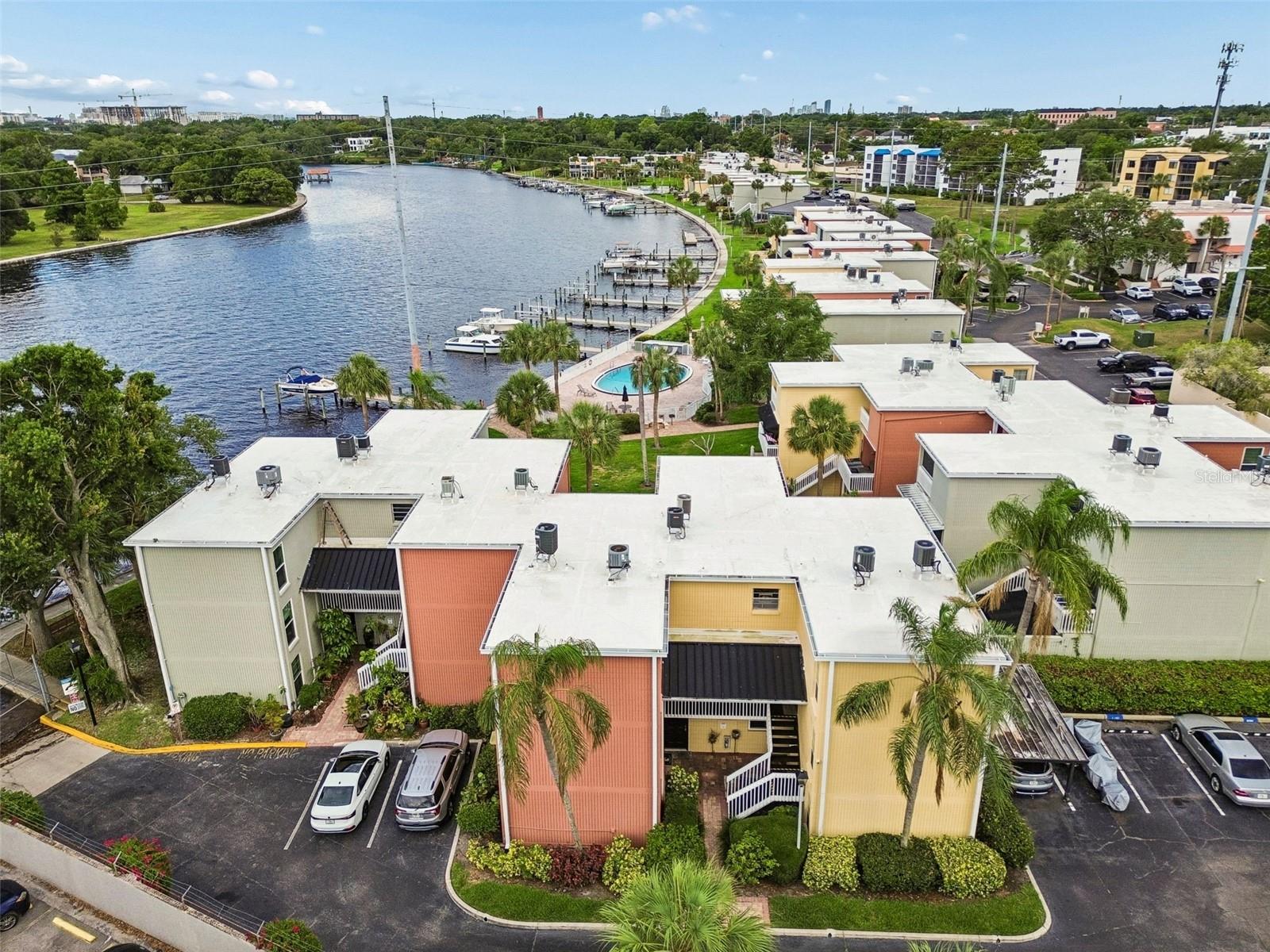 2424 W TAMPA BAY BLVD #I204, TAMPA, FL, 33607