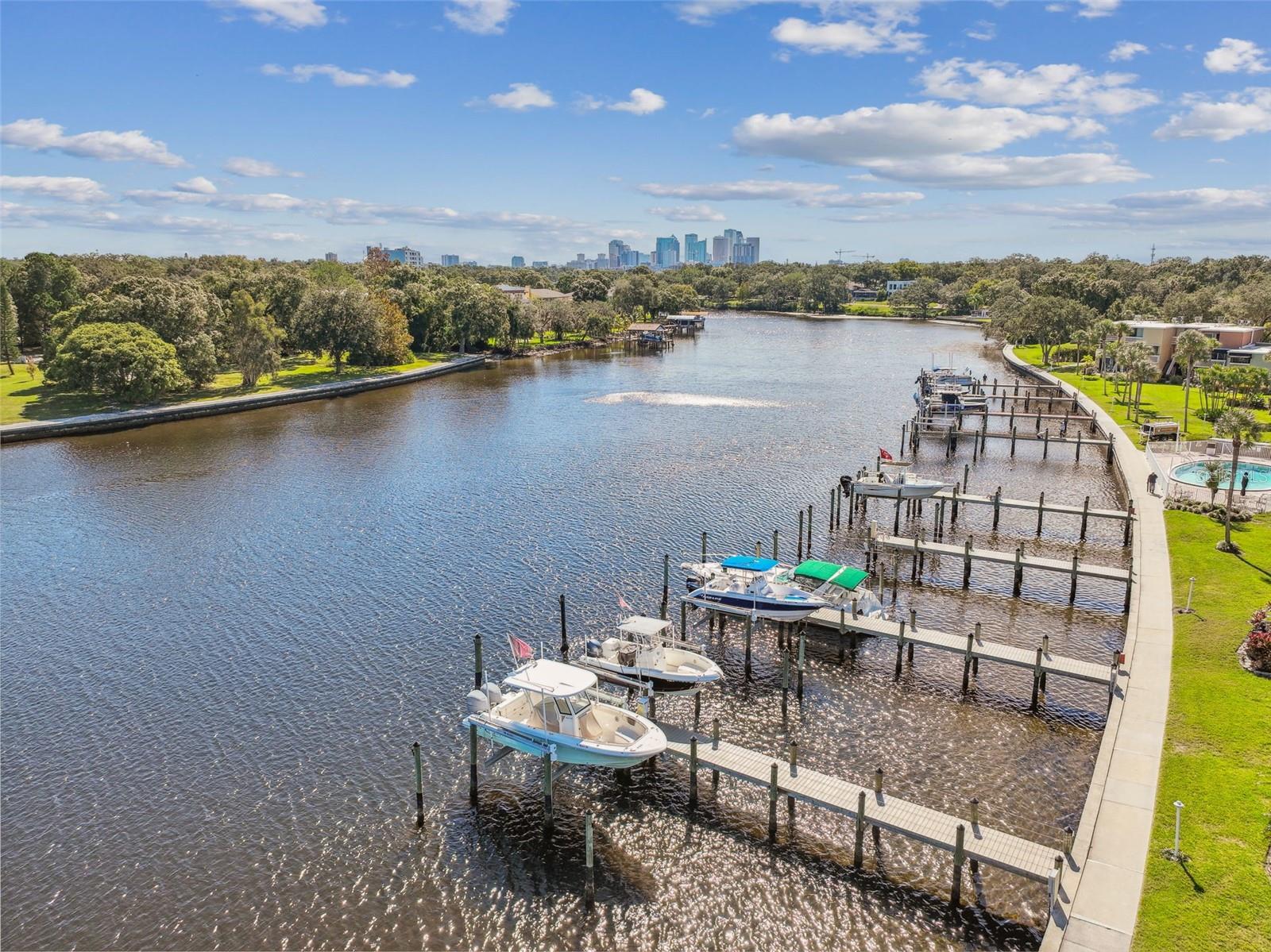 2424 W TAMPA BAY BLVD #I204, TAMPA, FL, 33607
