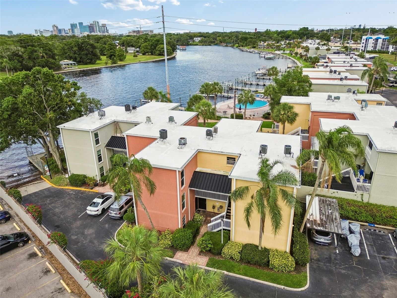 2424 W TAMPA BAY BLVD #I204, TAMPA, FL, 33607