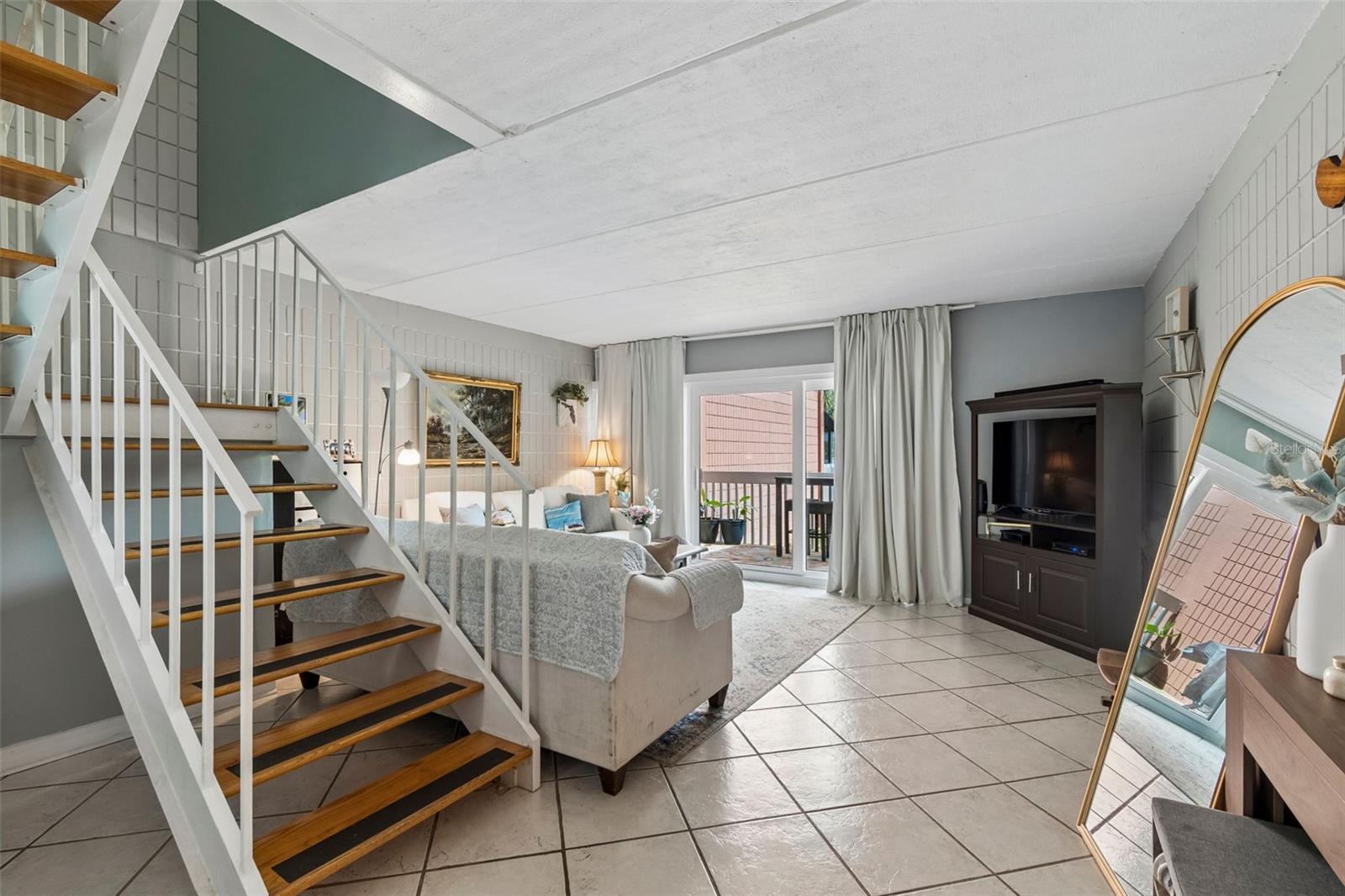 2424 W TAMPA BAY BLVD #I204, TAMPA, FL, 33607