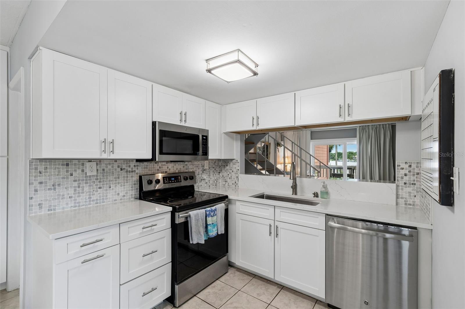 2424 W TAMPA BAY BLVD #I204, TAMPA, FL, 33607