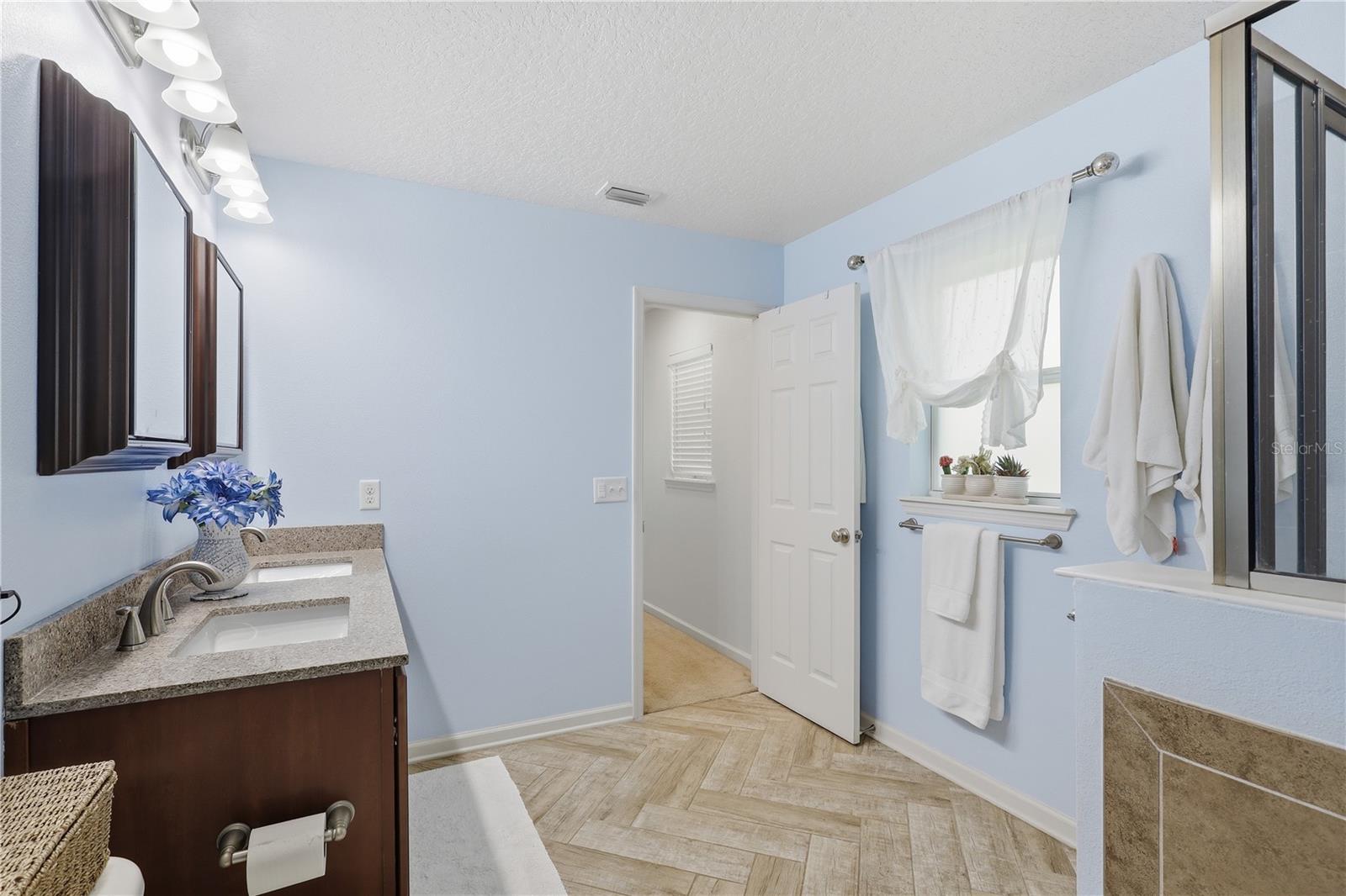 122 S HUMMINGBIRD PL, PALM COAST, FL, 32164