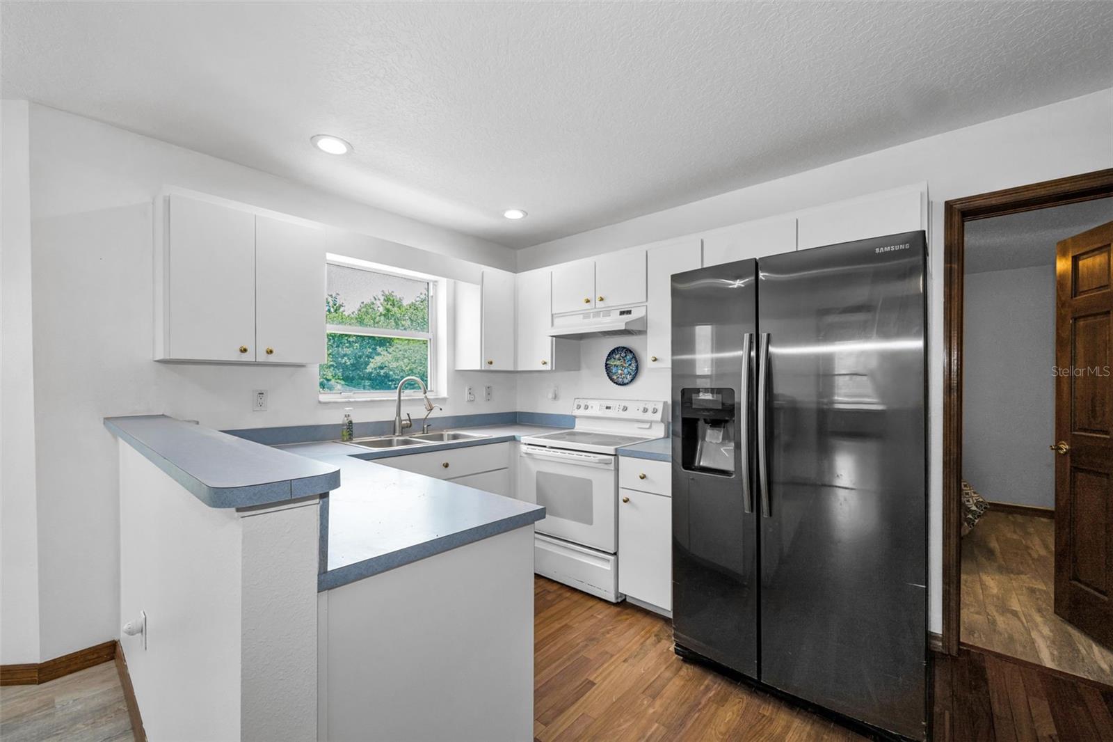 11046 LAKEVIEW DR, NEW PORT RICHEY, FL, 34654