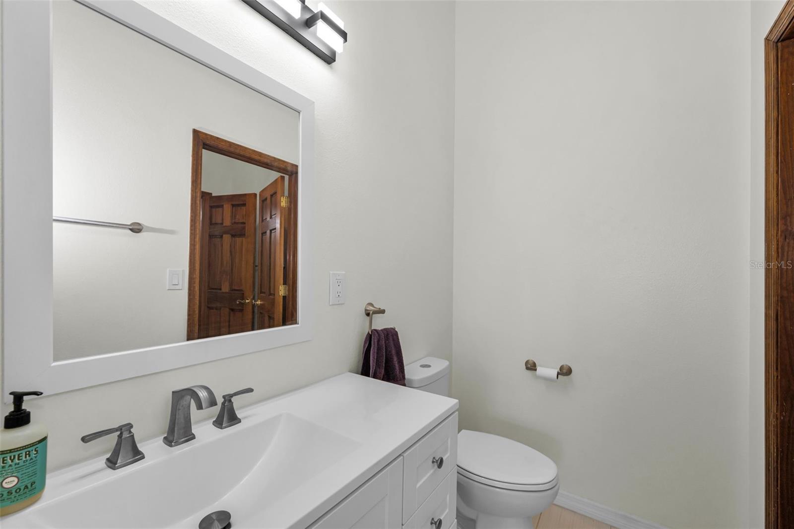 11046 LAKEVIEW DR, NEW PORT RICHEY, FL, 34654