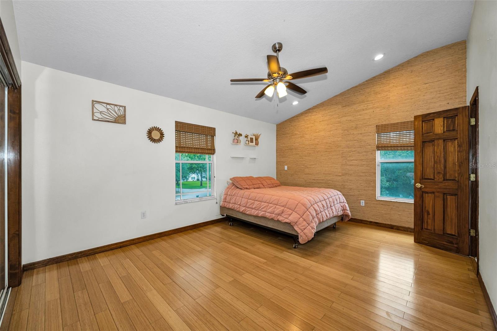 11046 LAKEVIEW DR, NEW PORT RICHEY, FL, 34654