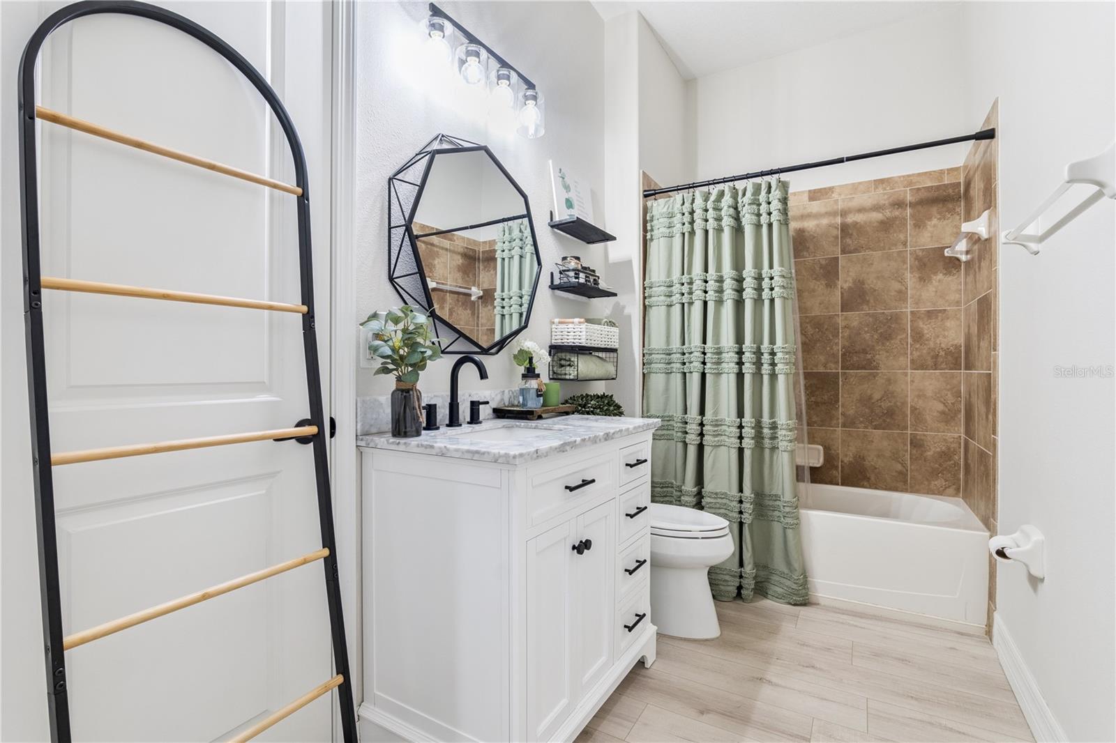 32628 VIEW HAVEN LN, SORRENTO, FL, 32776