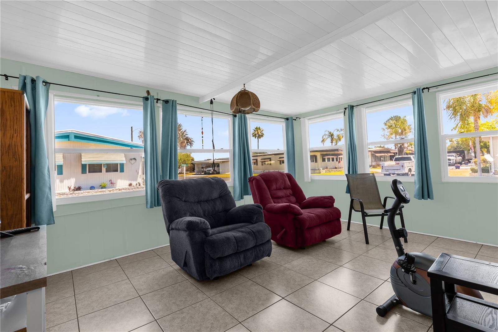 113 TROPICAL LN, LEESBURG, FL, 34748