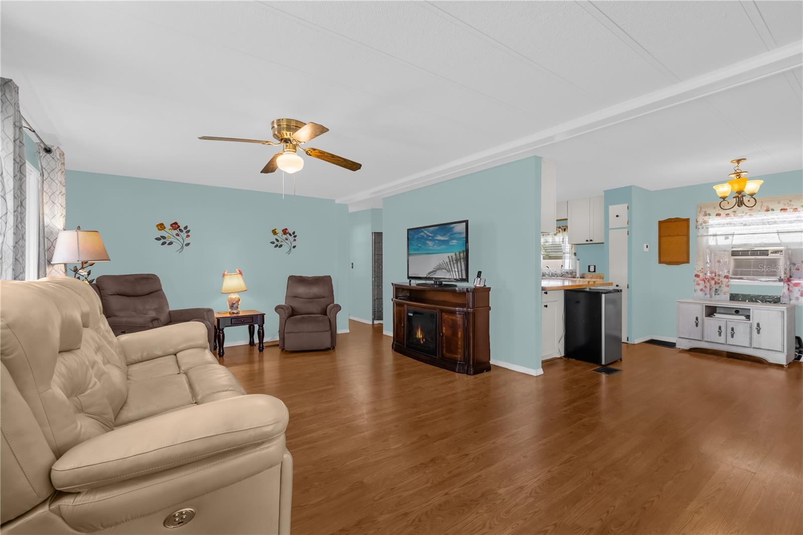 113 TROPICAL LN, LEESBURG, FL, 34748