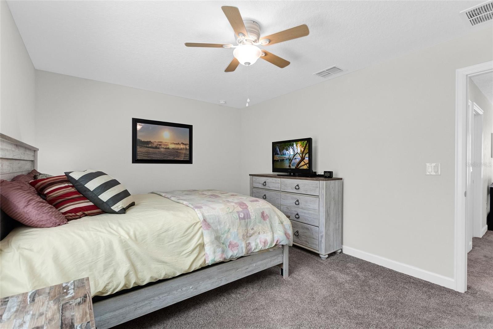 1045 BLACKWOLF RUN RD, DAVENPORT, FL, 33896