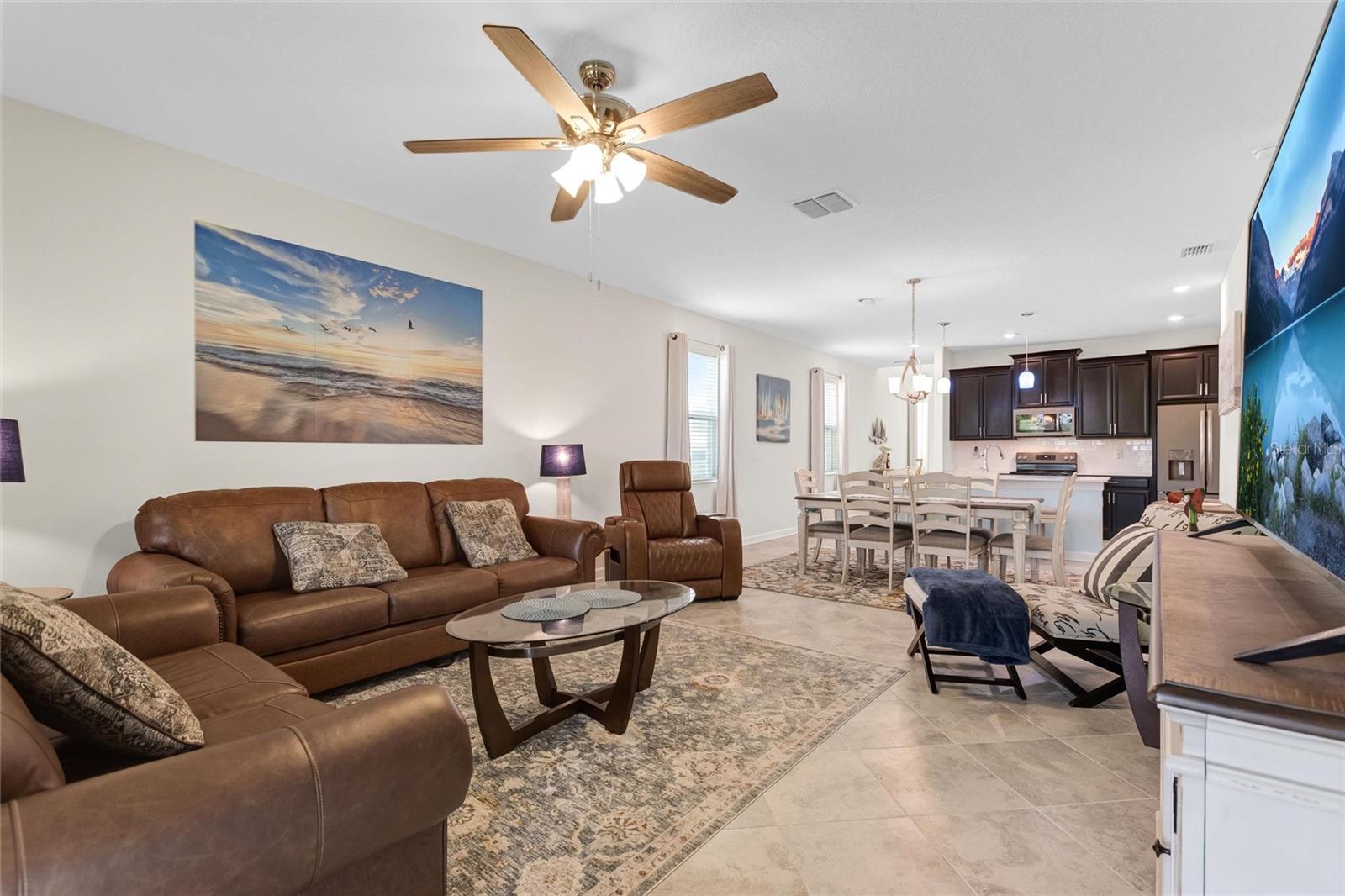 1045 BLACKWOLF RUN RD, DAVENPORT, FL, 33896