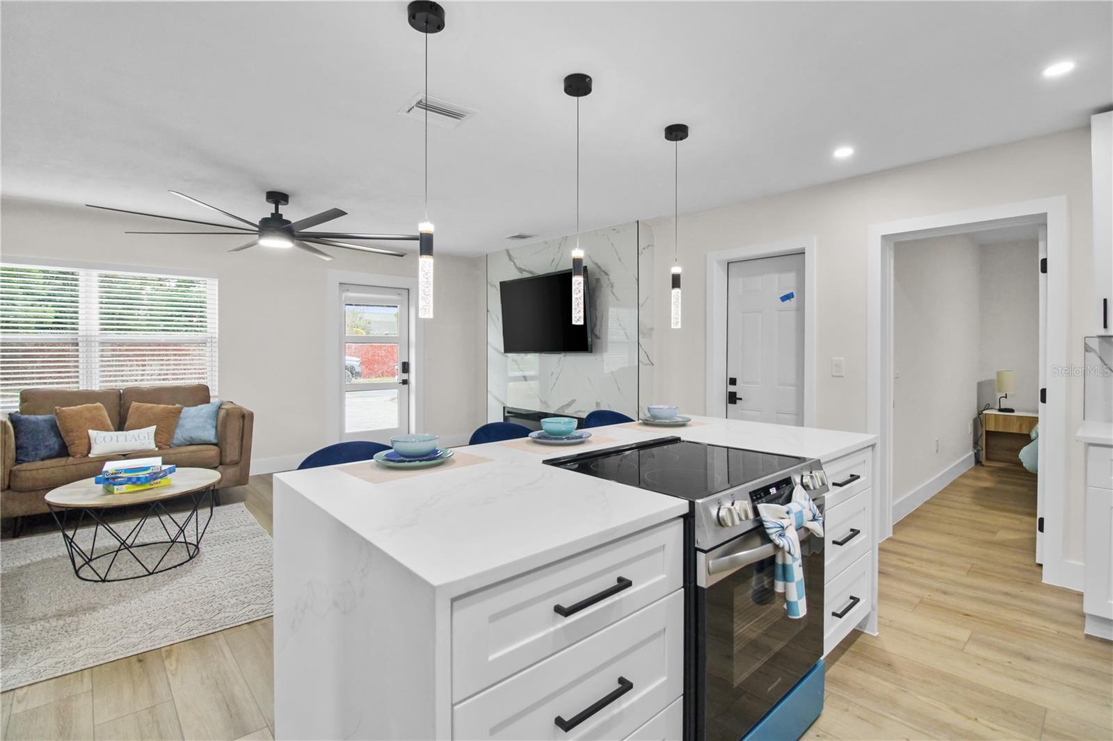 1110 1ST AVE NW, LARGO, FL, 33770