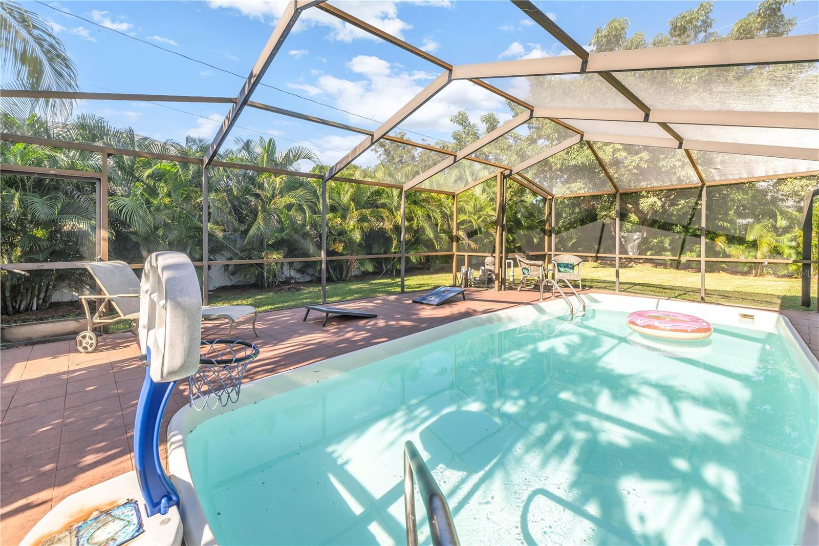 610 CORDOVA BLVD NE, ST PETERSBURG, FL, 33704