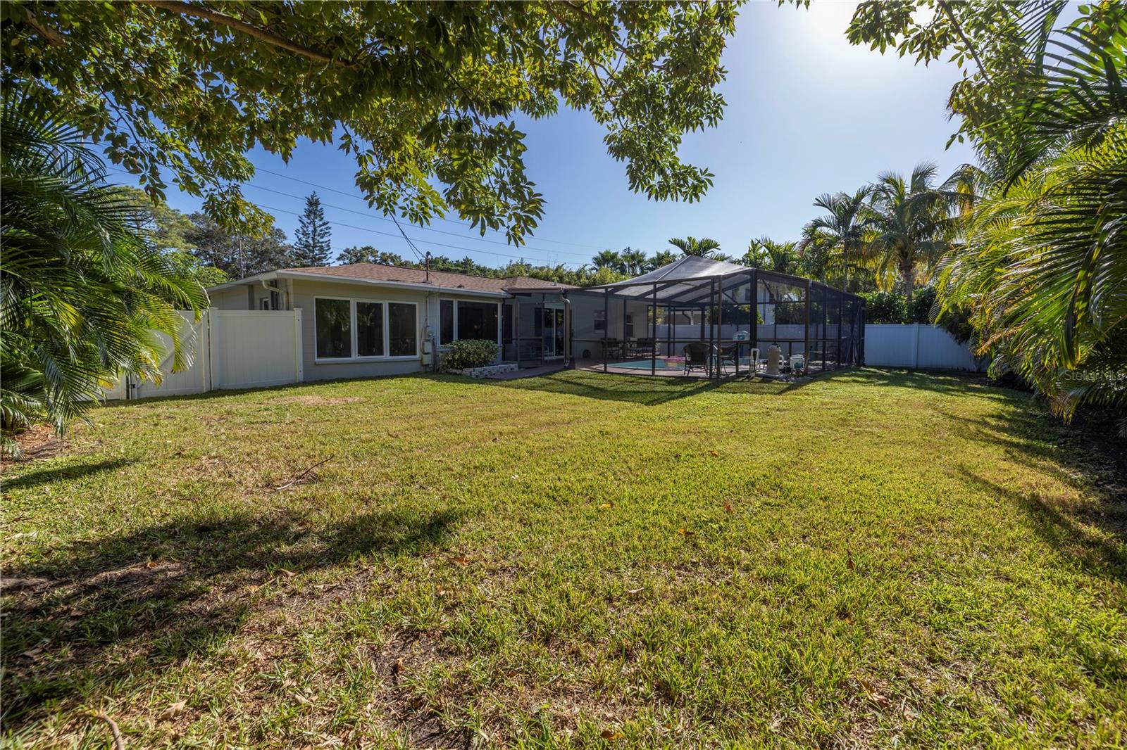 610 CORDOVA BLVD NE, ST PETERSBURG, FL, 33704