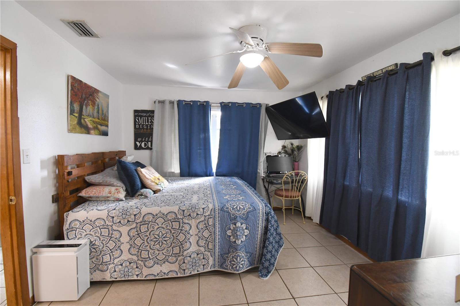 4107 DOVE VALLEY LN, LADY LAKE, FL, 32159
