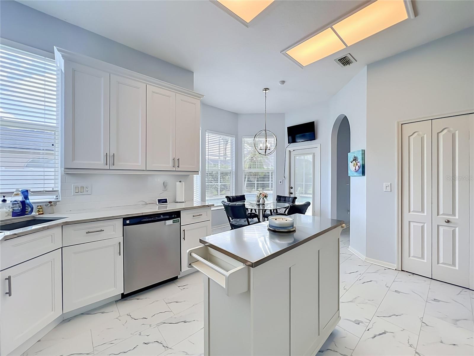909 GROVESMERE LOOP, OCOEE, FL, 34761