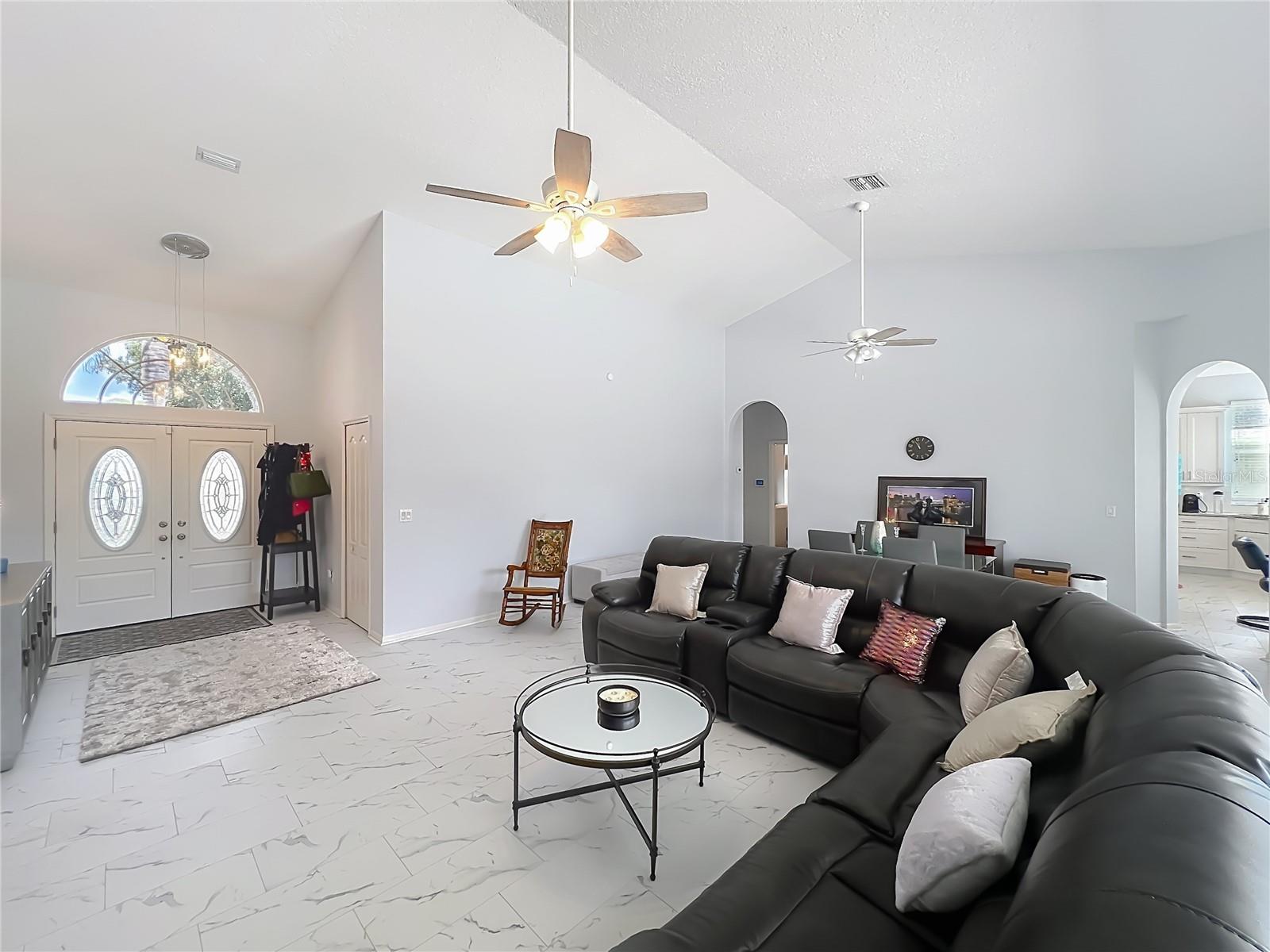 909 GROVESMERE LOOP, OCOEE, FL, 34761