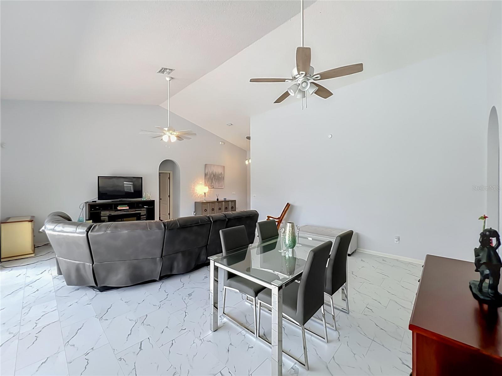 909 GROVESMERE LOOP, OCOEE, FL, 34761