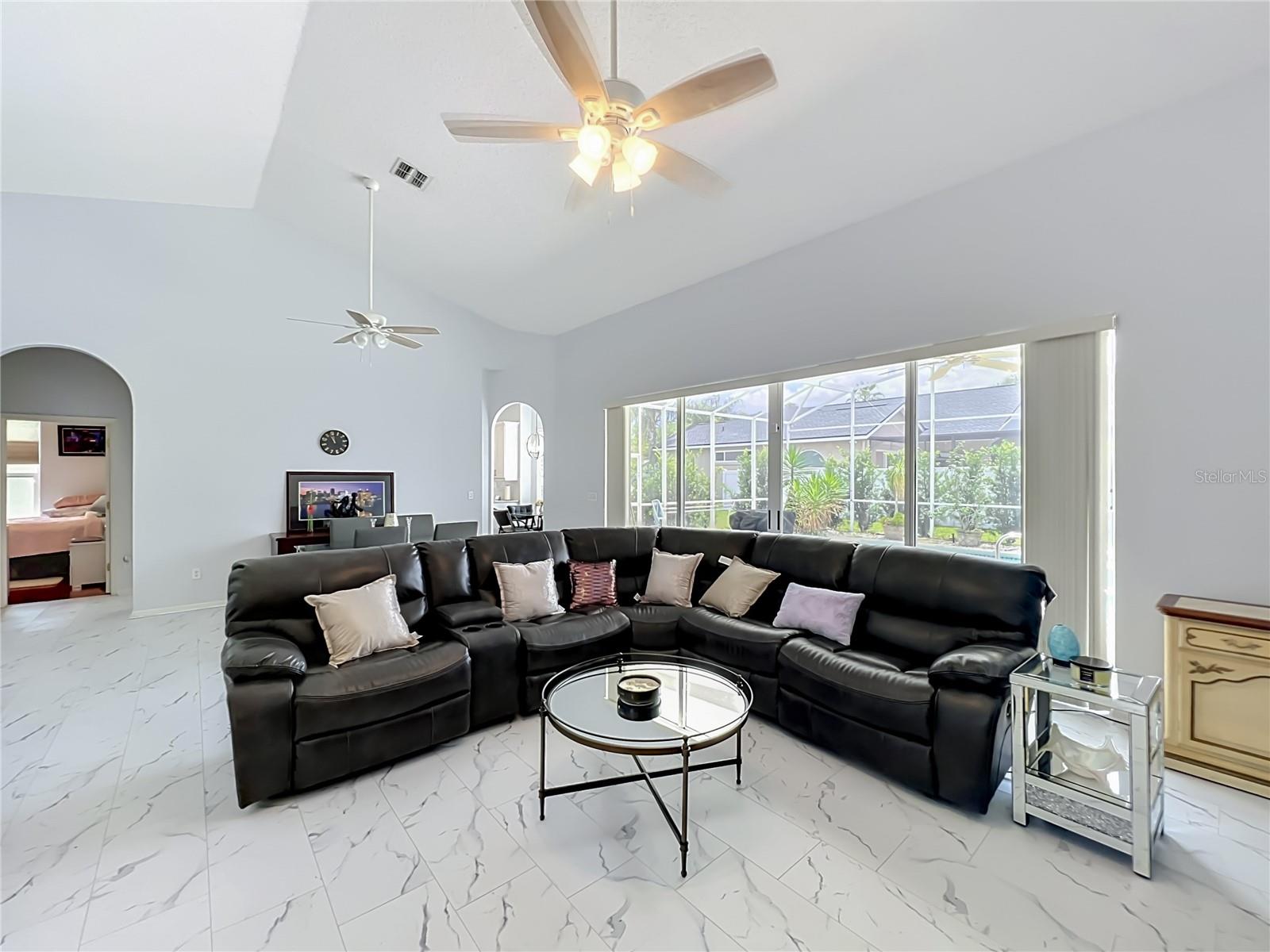 909 GROVESMERE LOOP, OCOEE, FL, 34761