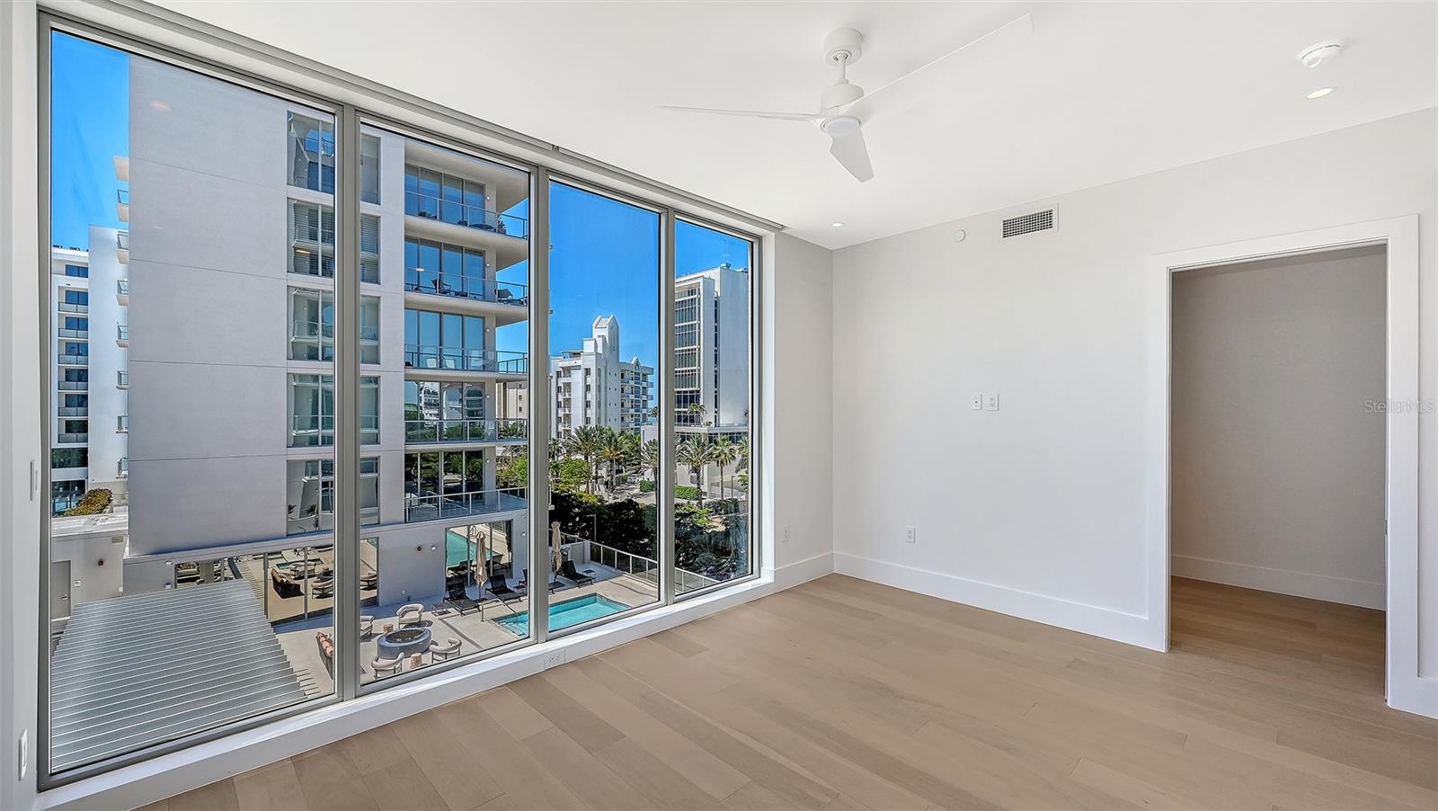 253 GOLDEN GATE PT #401, SARASOTA, FL, 34236