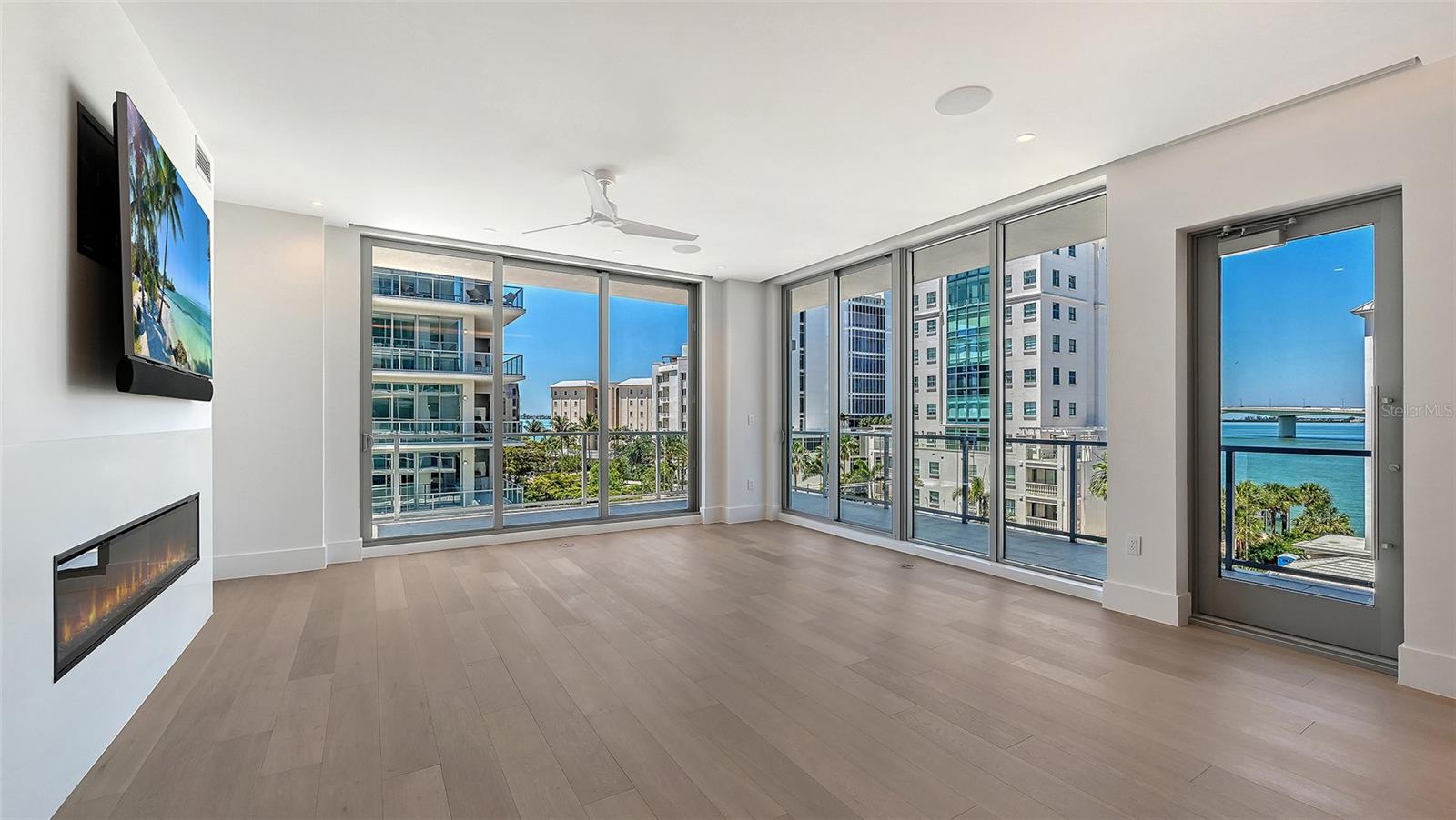 253 GOLDEN GATE PT #401, SARASOTA, FL, 34236