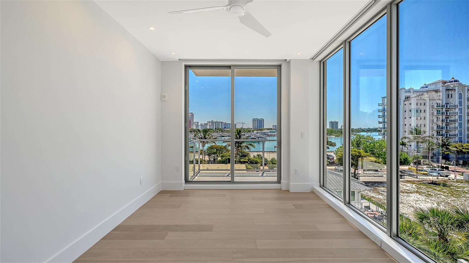 253 GOLDEN GATE PT #401, SARASOTA, FL, 34236
