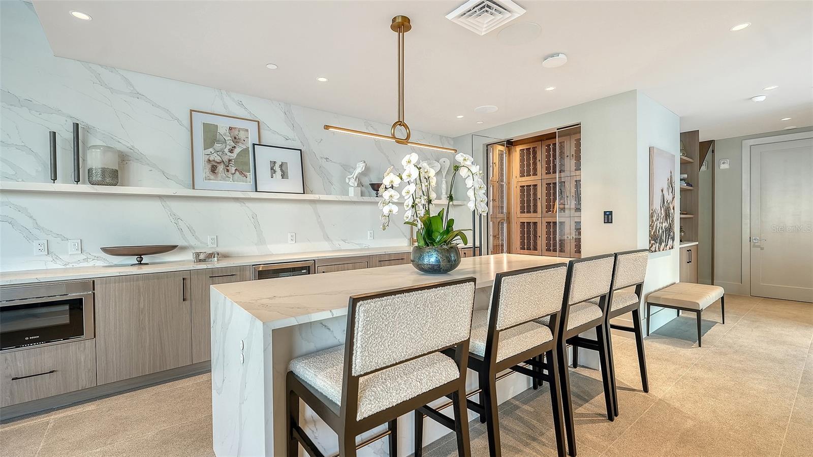253 GOLDEN GATE PT #401, SARASOTA, FL, 34236