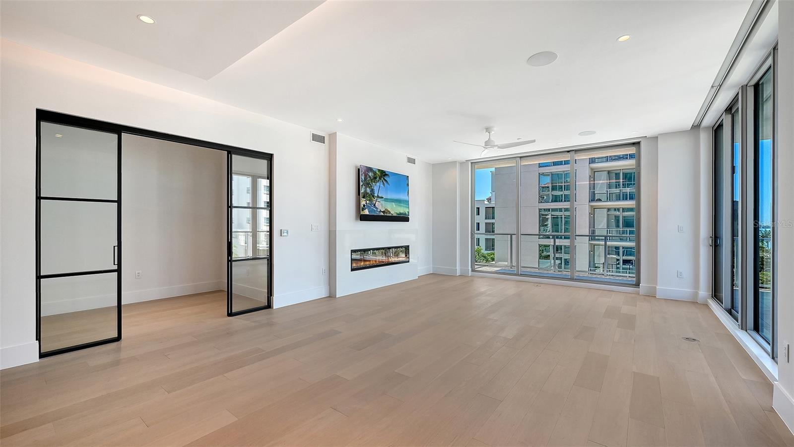 253 GOLDEN GATE PT #401, SARASOTA, FL, 34236