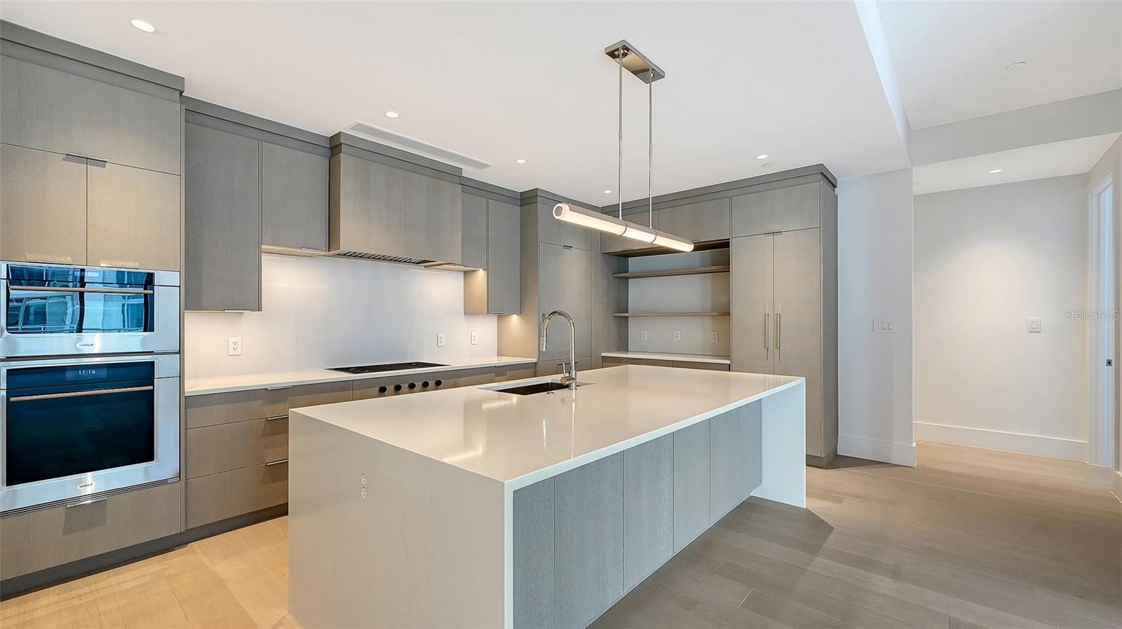 253 GOLDEN GATE PT #401, SARASOTA, FL, 34236