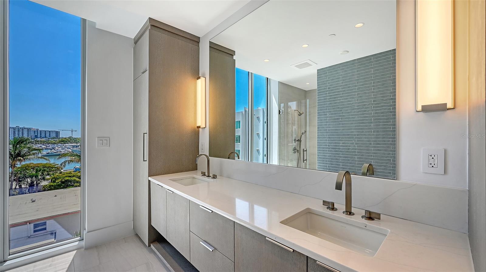 253 GOLDEN GATE PT #401, SARASOTA, FL, 34236