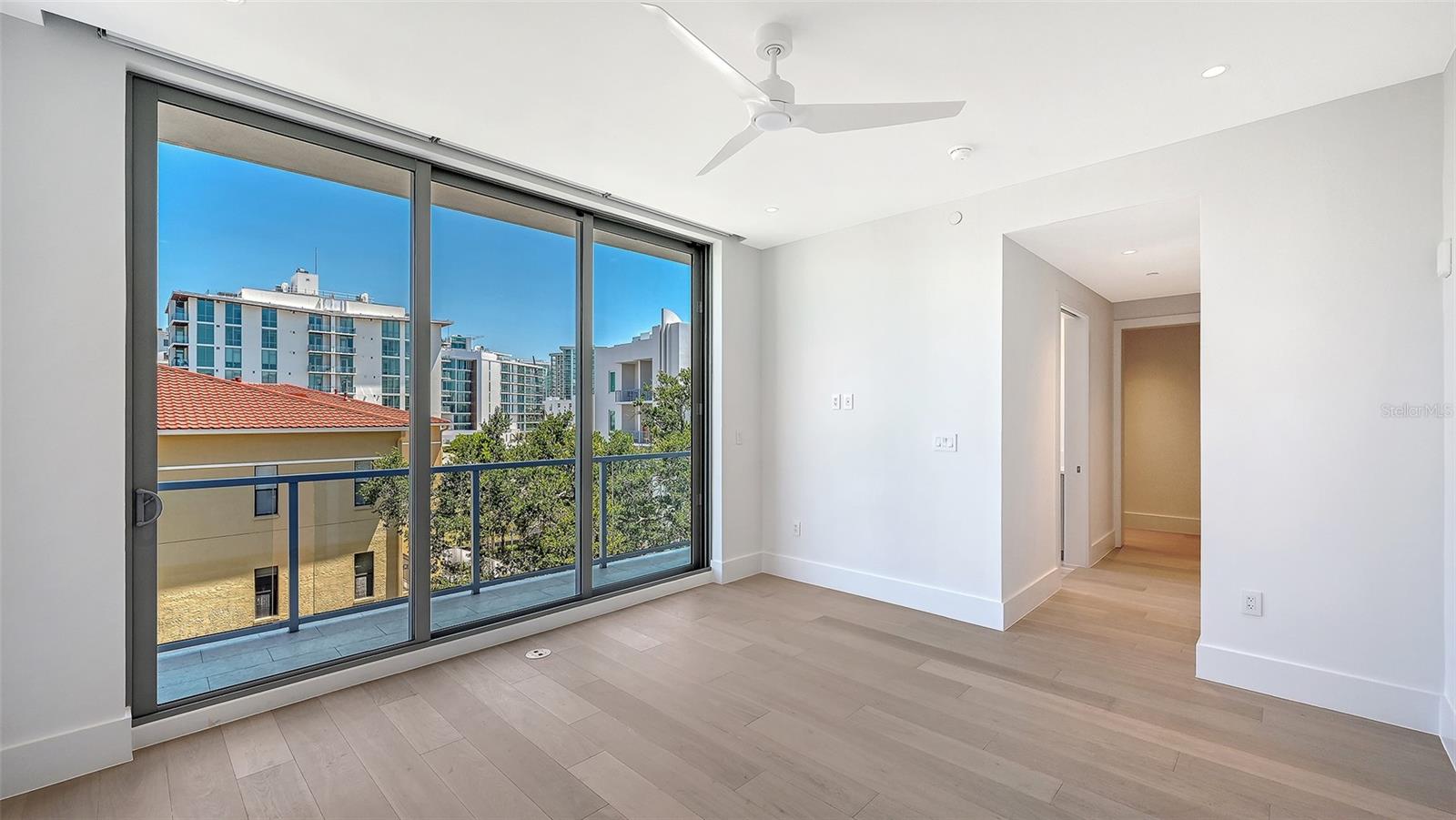 253 GOLDEN GATE PT #401, SARASOTA, FL, 34236