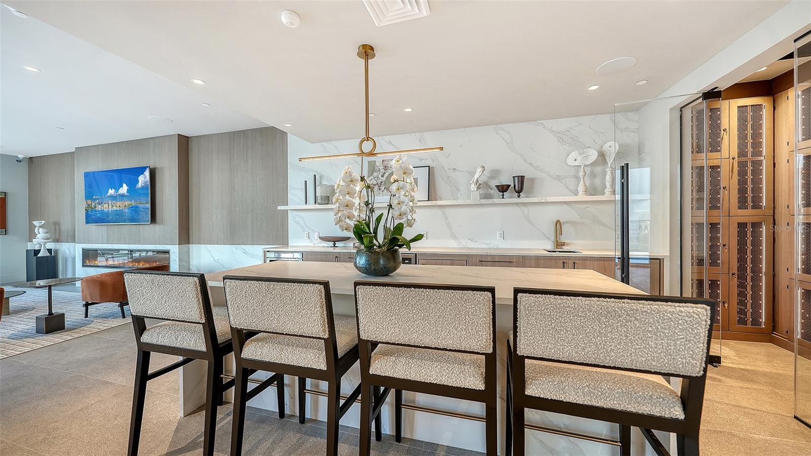 253 GOLDEN GATE PT #401, SARASOTA, FL, 34236