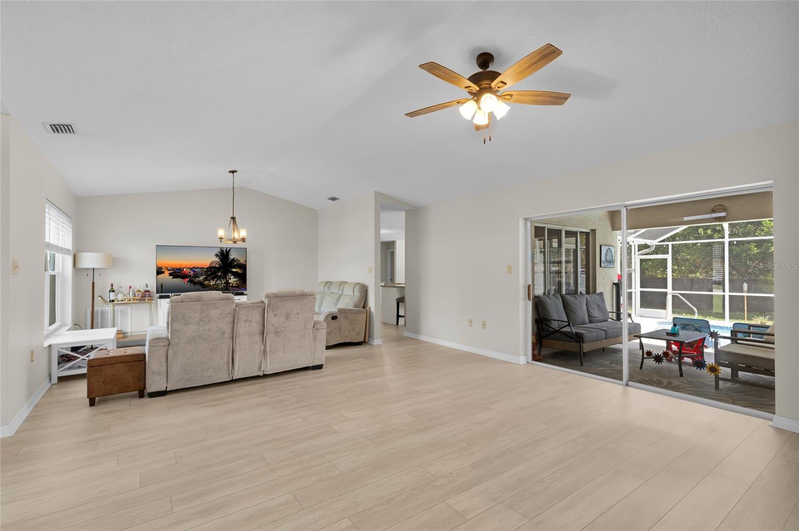 3007 DUPONT ST, EUSTIS, FL, 32726