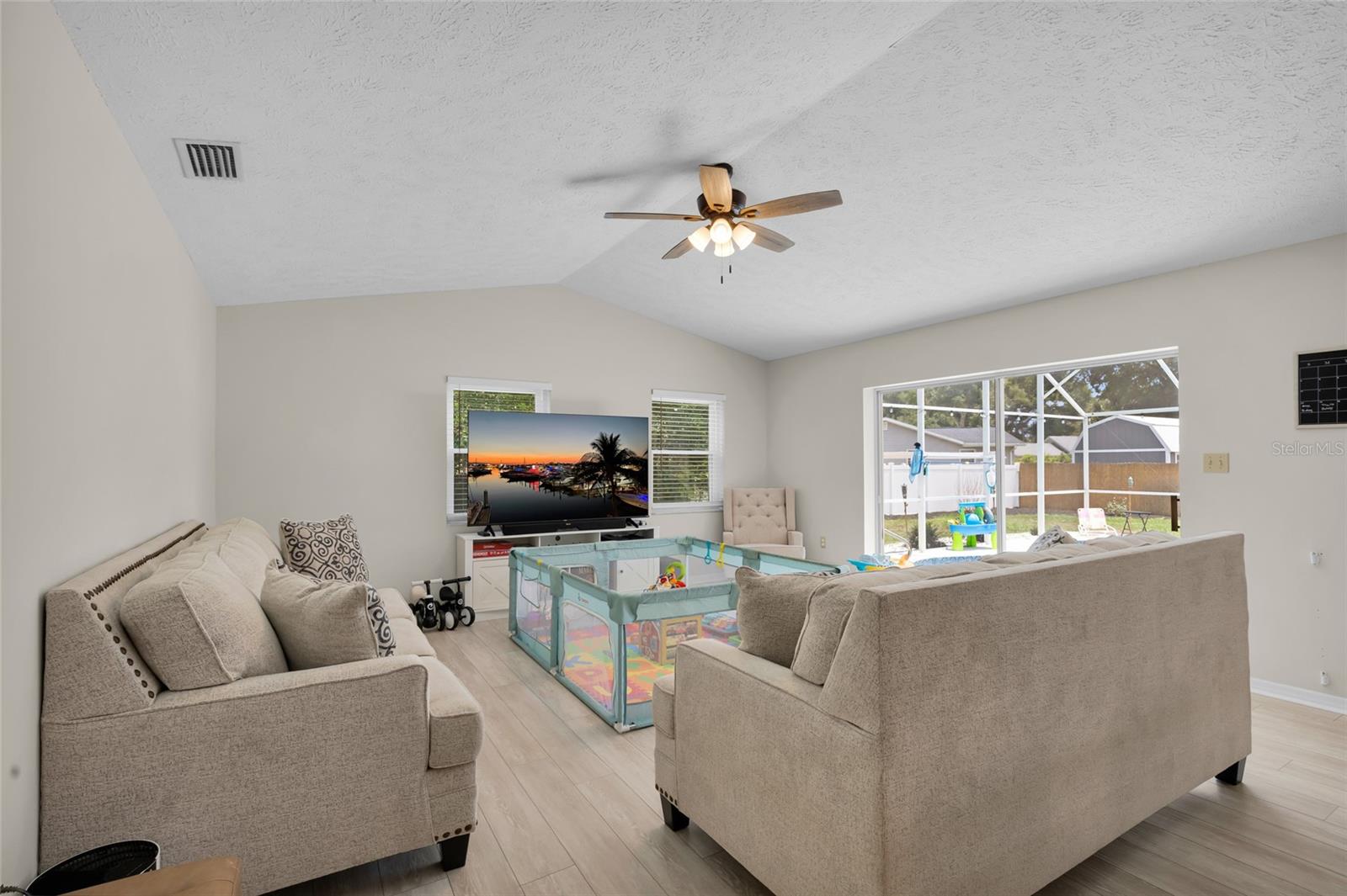 3007 DUPONT ST, EUSTIS, FL, 32726