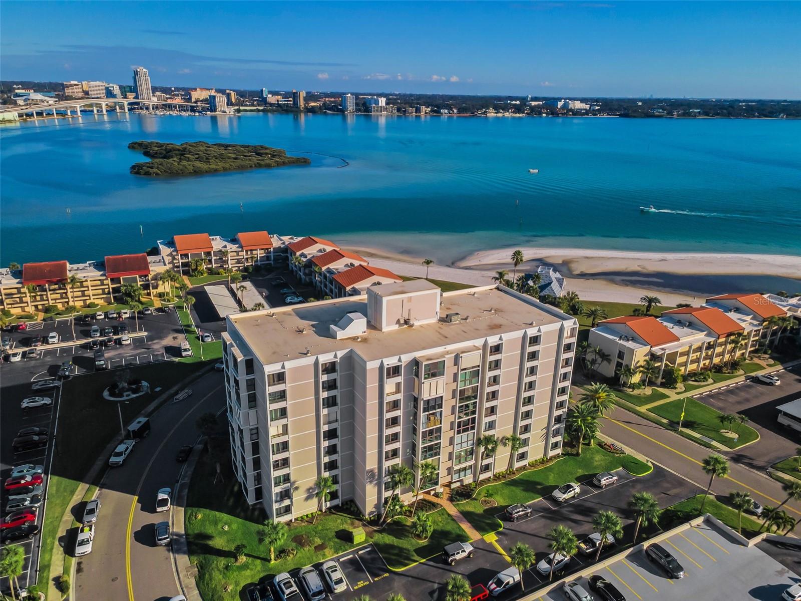 855 BAYWAY BLVD #708, CLEARWATER BEACH, FL, 33767