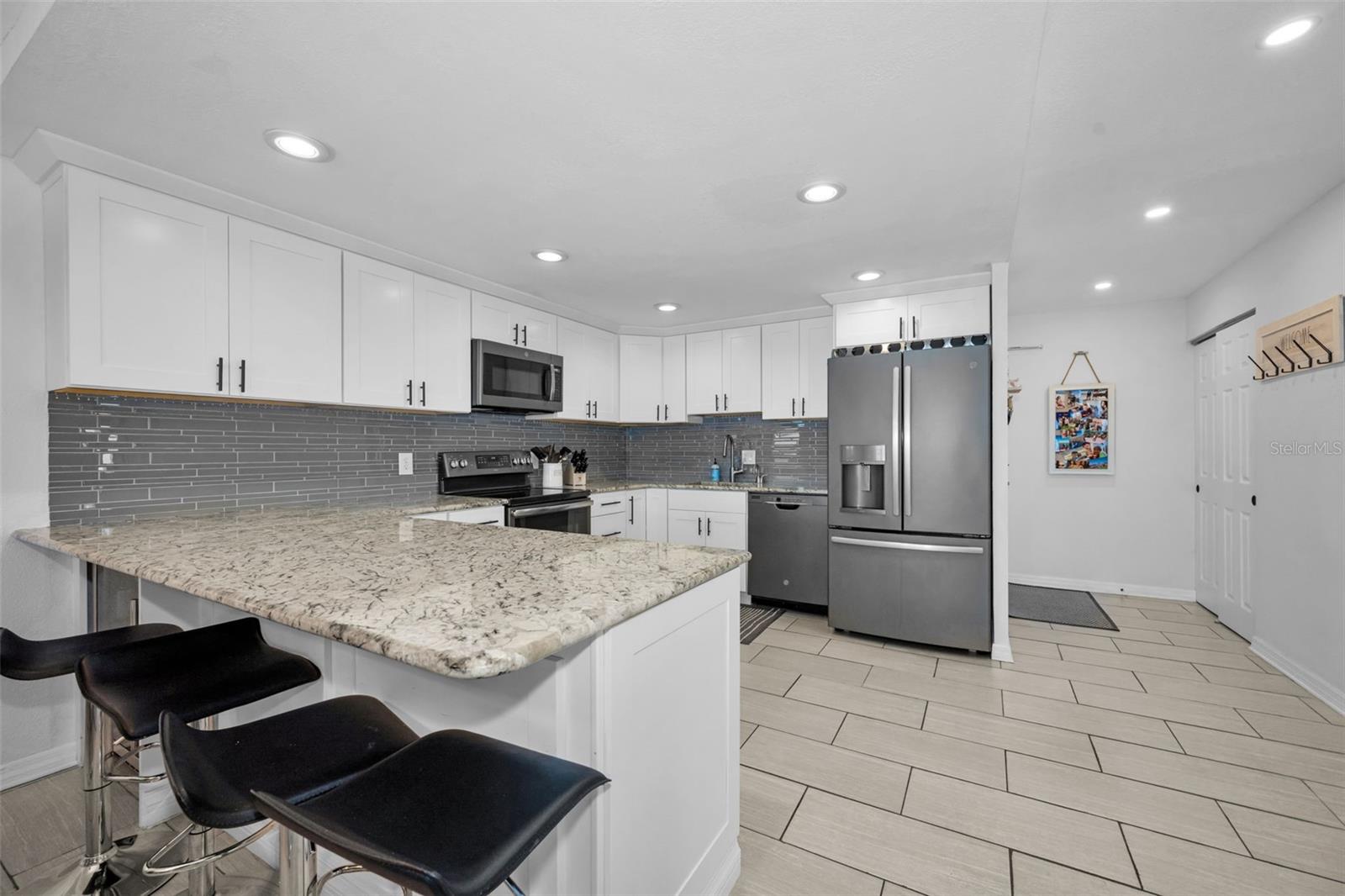 855 BAYWAY BLVD #708, CLEARWATER BEACH, FL, 33767