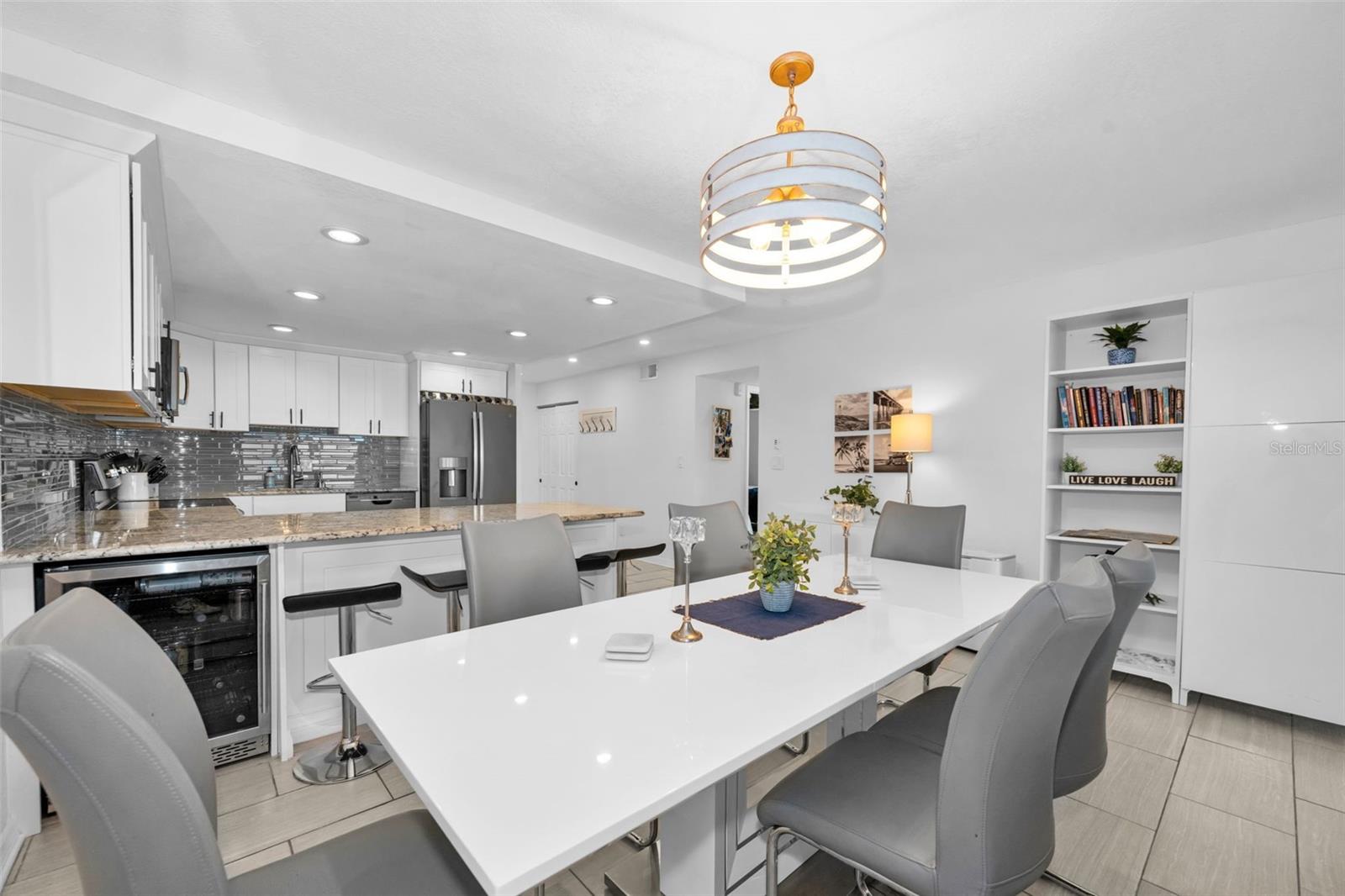 855 BAYWAY BLVD #708, CLEARWATER BEACH, FL, 33767
