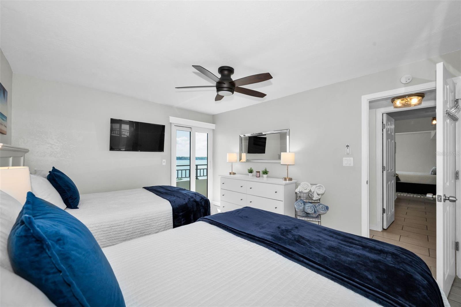855 BAYWAY BLVD #708, CLEARWATER BEACH, FL, 33767