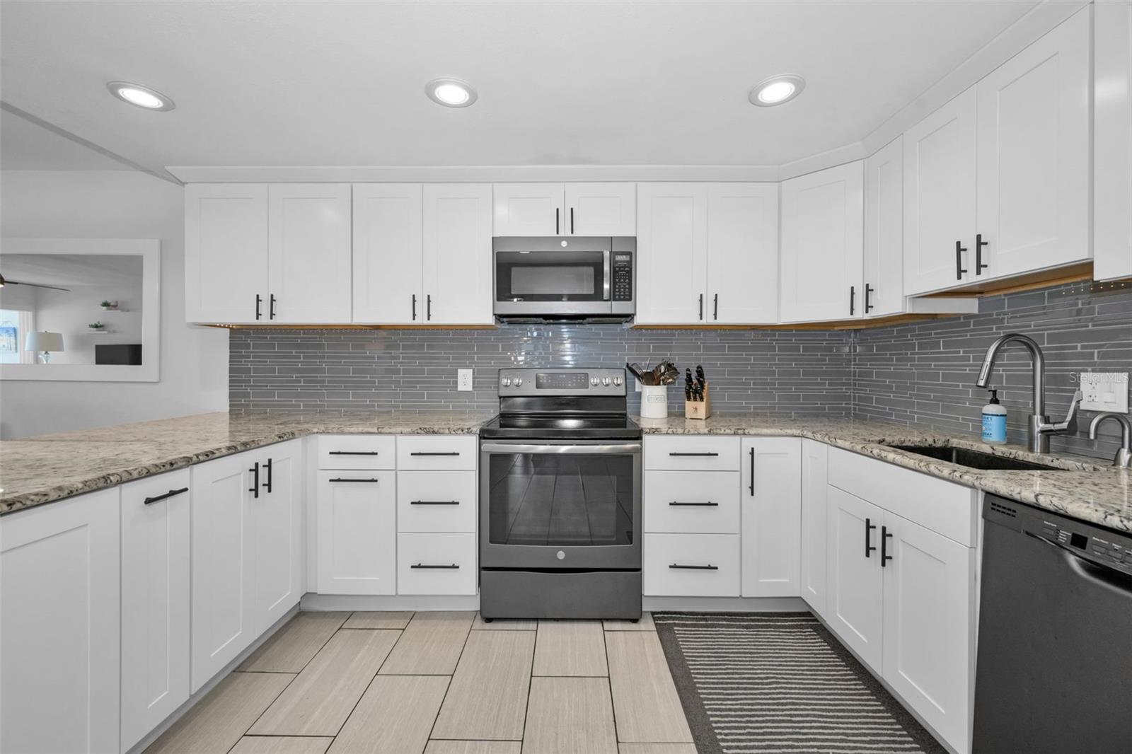 855 BAYWAY BLVD #708, CLEARWATER BEACH, FL, 33767