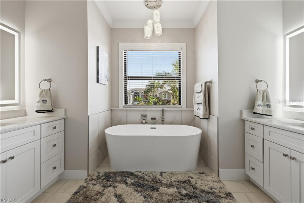 24319 CONTRA COSTA LN, PUNTA GORDA, FL, 33955