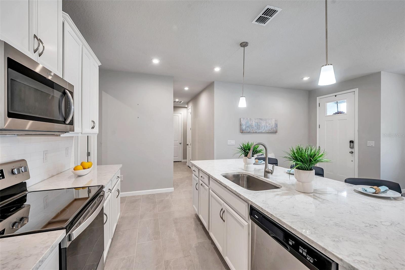 3747 LAUGHING DOVE AVE, SUN CITY CENTER, FL, 33573