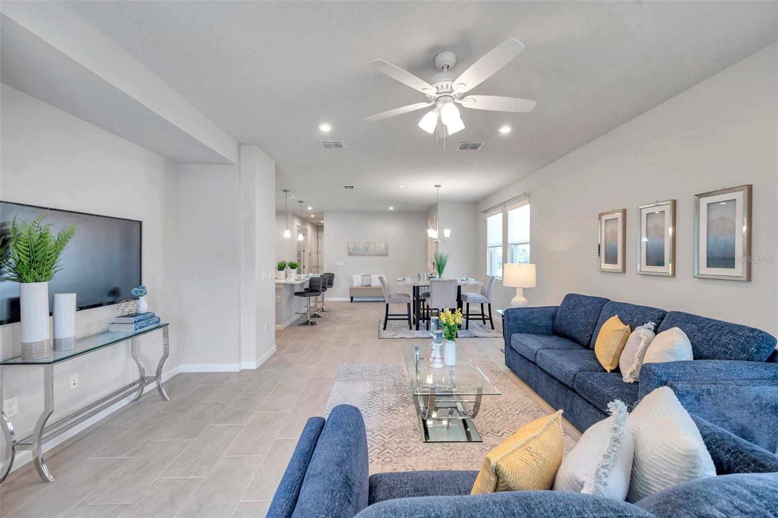 3747 LAUGHING DOVE AVE, SUN CITY CENTER, FL, 33573