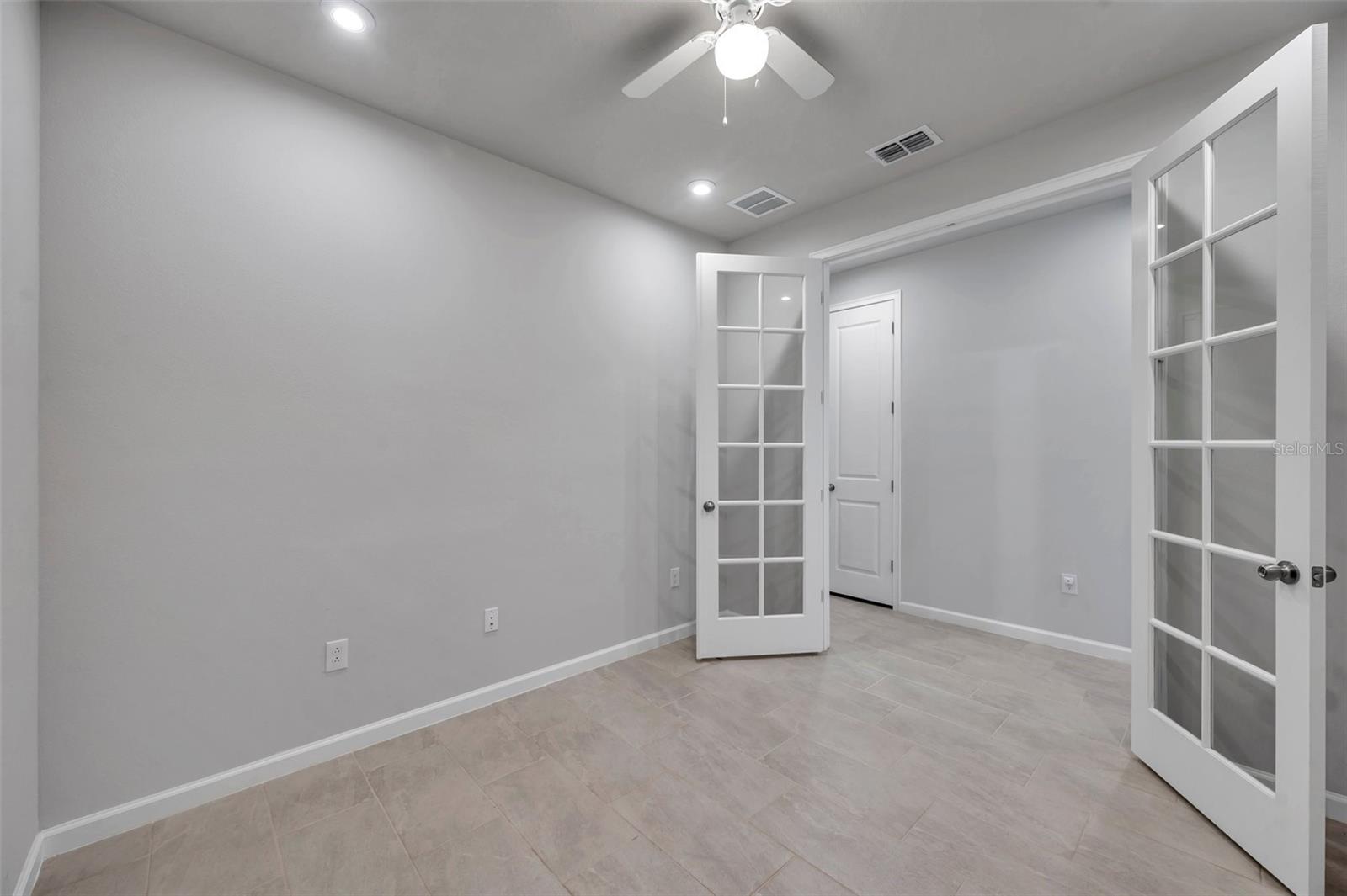 3747 LAUGHING DOVE AVE, SUN CITY CENTER, FL, 33573