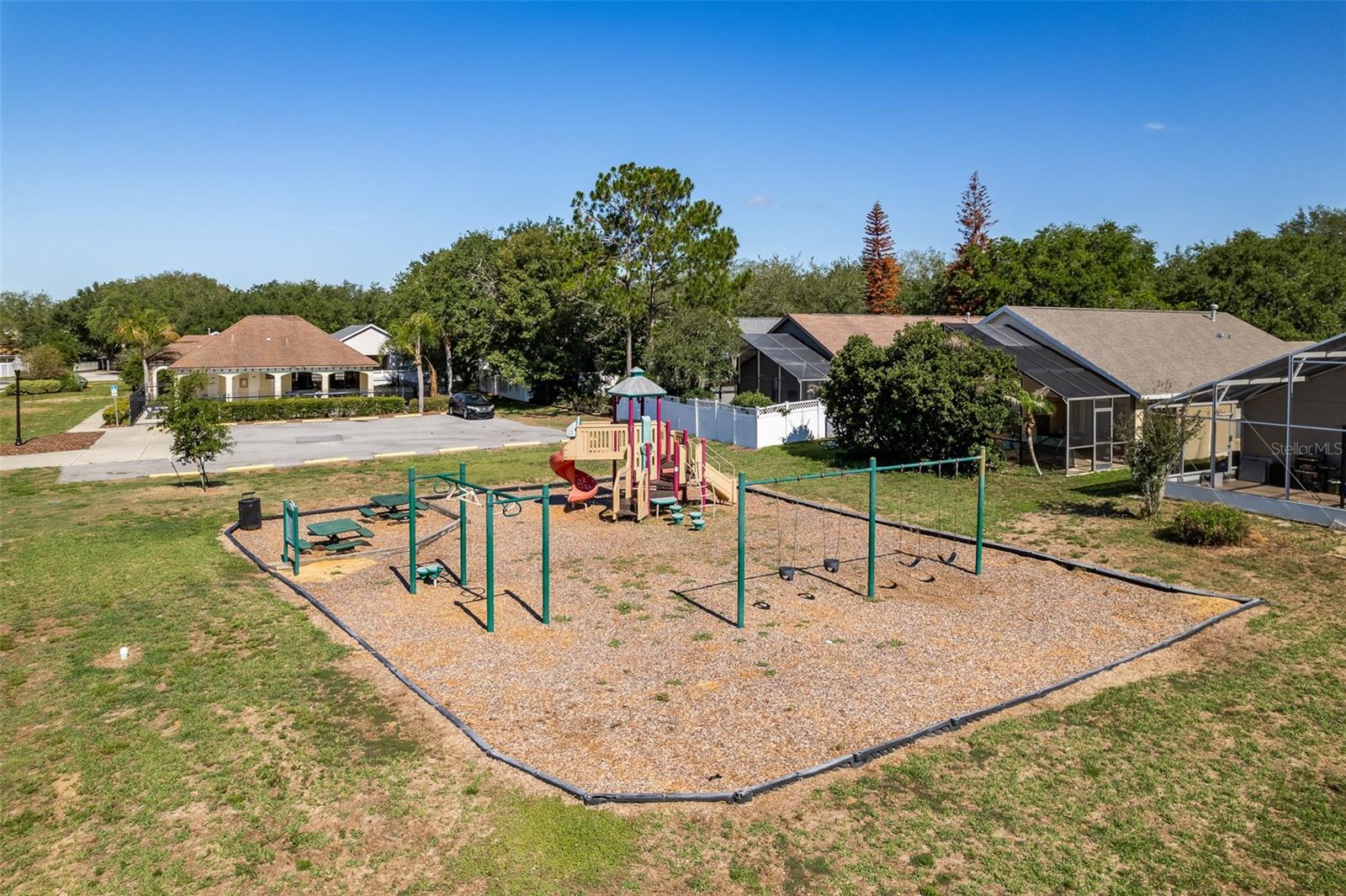 33441 IRONGATE DR, LEESBURG, FL, 34788