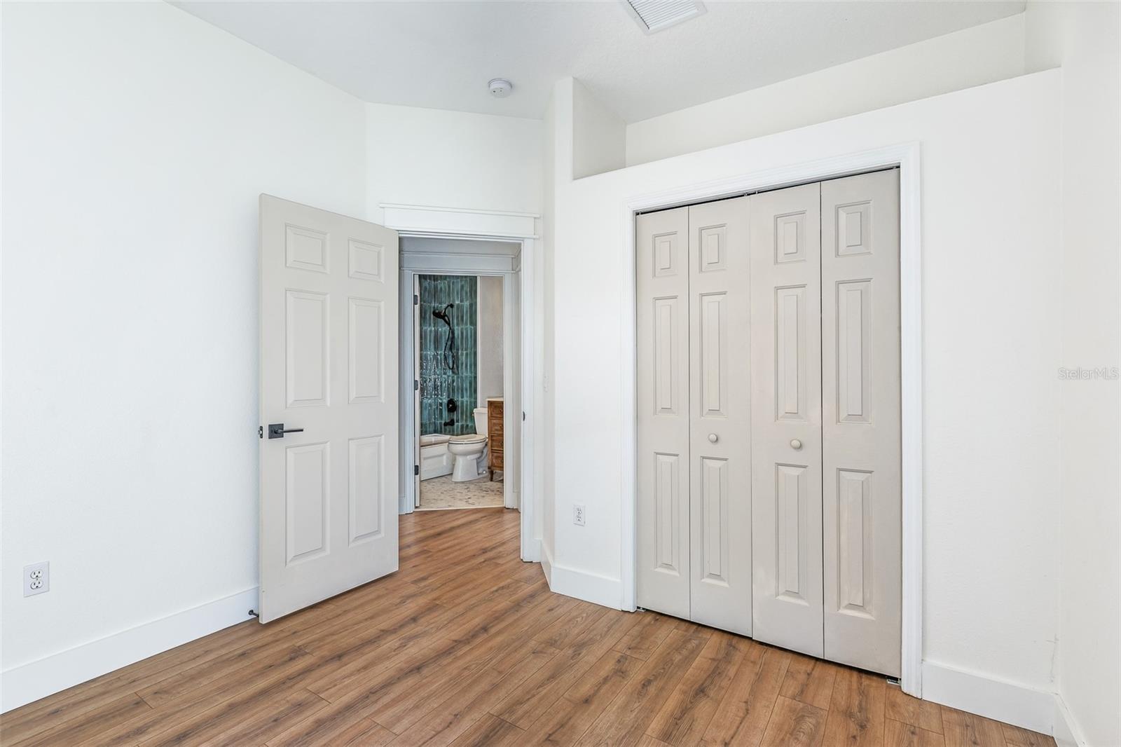 33441 IRONGATE DR, LEESBURG, FL, 34788