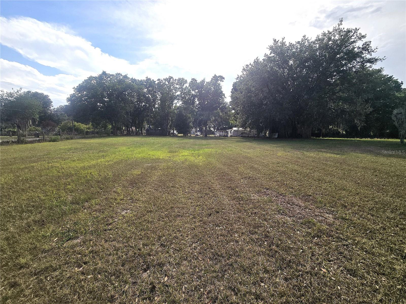 1124 JERRY SMITH RD, DOVER, FL, 33527