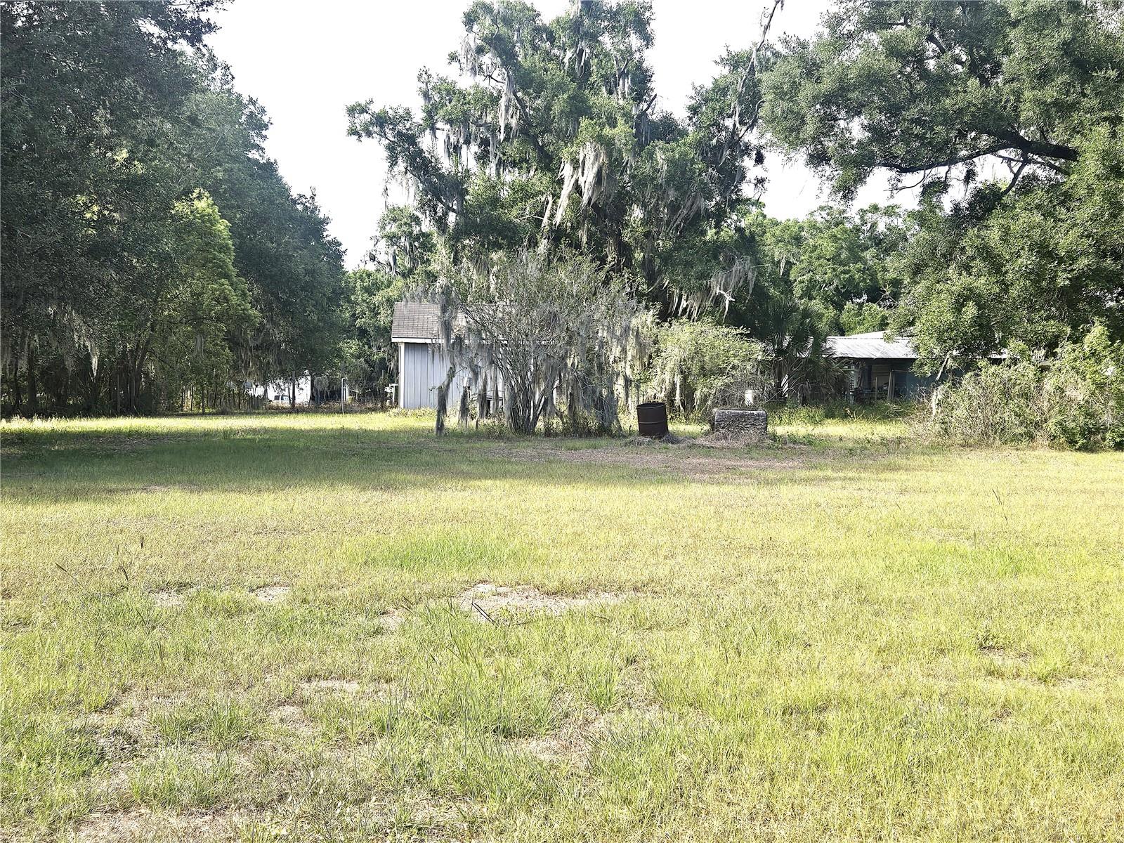 1124 JERRY SMITH RD, DOVER, FL, 33527