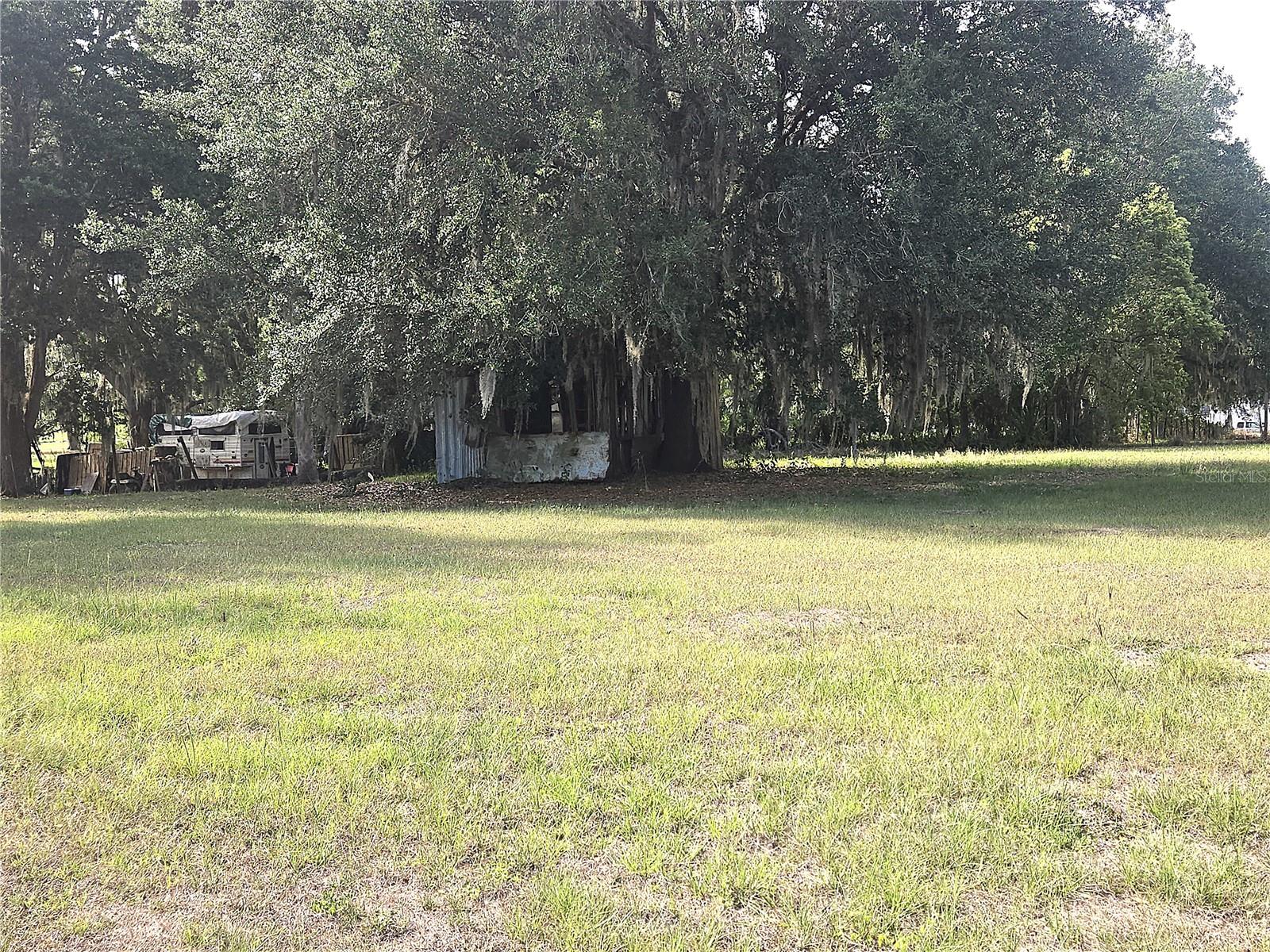 1124 JERRY SMITH RD, DOVER, FL, 33527