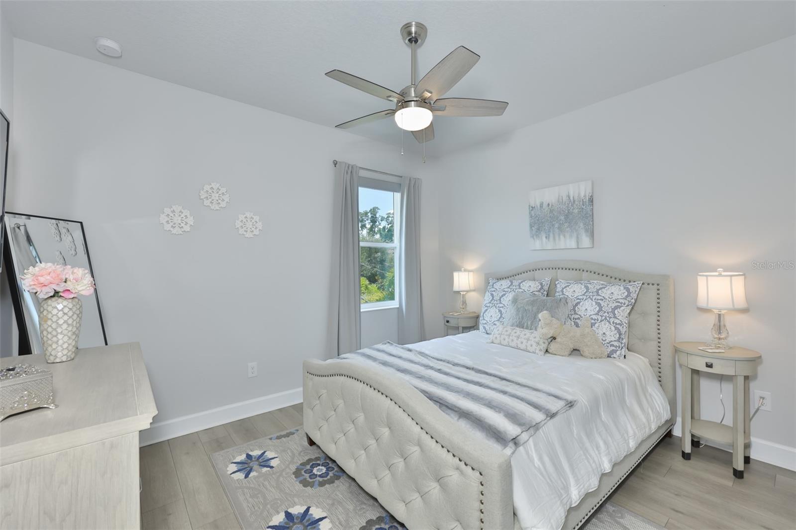 2407 W GRAY ST, TAMPA, FL, 33609