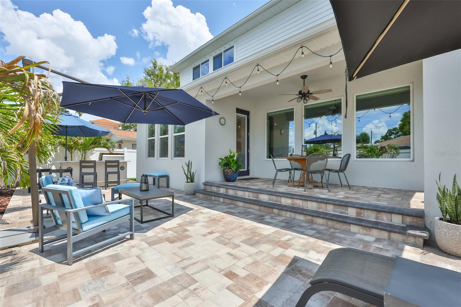 2407 W GRAY ST, TAMPA, FL, 33609
